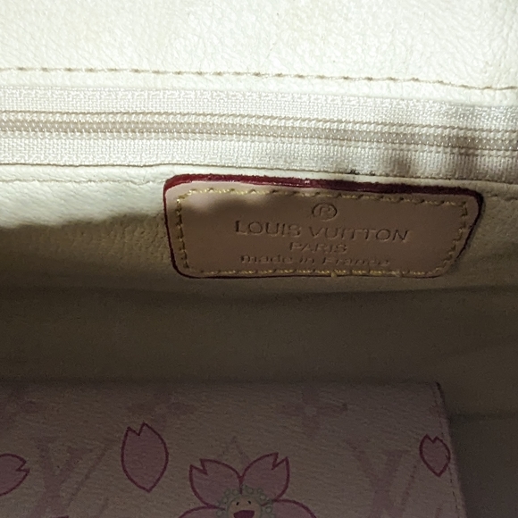 Louis Vuitton Monogram Cherry Blossom Papillon Handbag with original wallet. - Picture 5 of 12